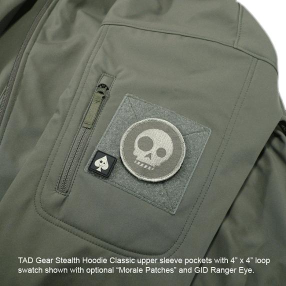 เสื้อติดอาร์ม